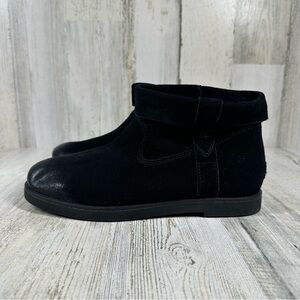 UGG Josefene Women's 5.5 Cuff Black Women's Suede Distressed Comfy New Boots